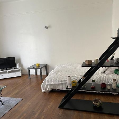 Grand F1 Au Centre-Ville De Βισύ Εξωτερικό φωτογραφία